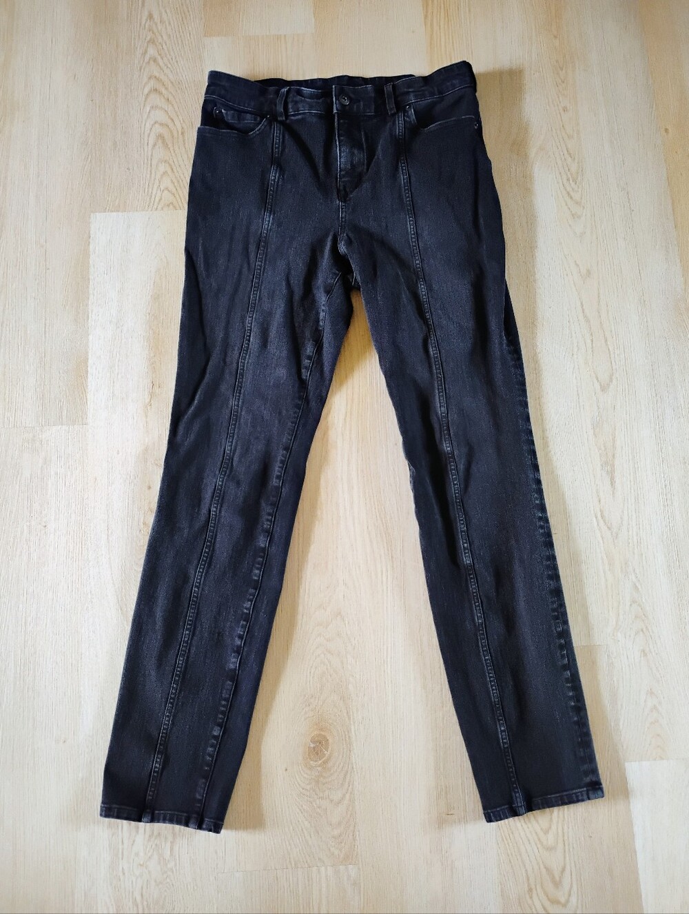 Slim Black Women's Duluth High waist Skinny Jeans with Front Seam Detail